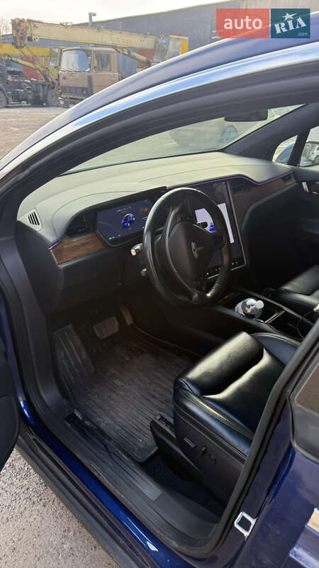 Внедорожник / Кроссовер Tesla Model X 2019 в Николаеве