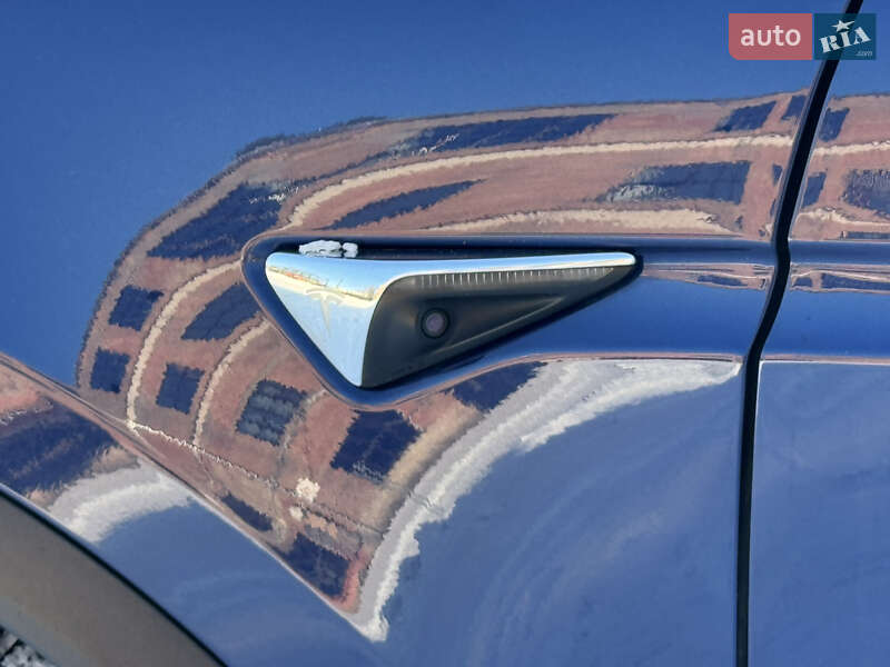 Позашляховик / Кросовер Tesla Model X 2018 в Києві