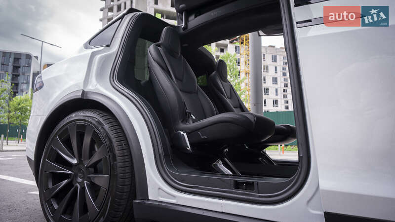 Внедорожник / Кроссовер Tesla Model X 2022 в Киеве