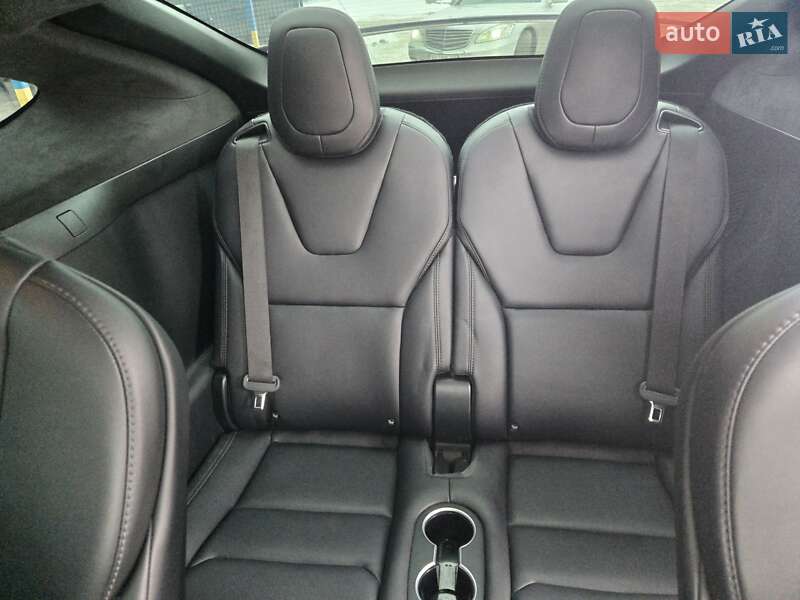 Позашляховик / Кросовер Tesla Model X 2017 в Києві фото 21 Позашляховик / Кросовер Tesla Model X 2017 в Києві