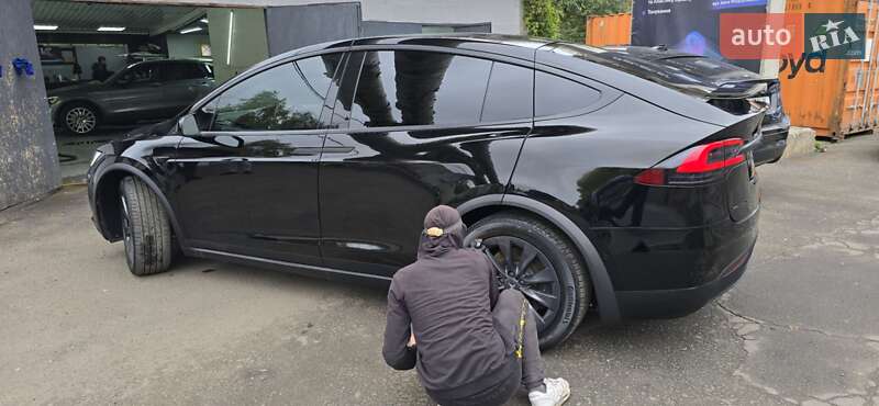 Позашляховик / Кросовер Tesla Model X 2017 в Києві фото 8 Позашляховик / Кросовер Tesla Model X 2017 в Києві