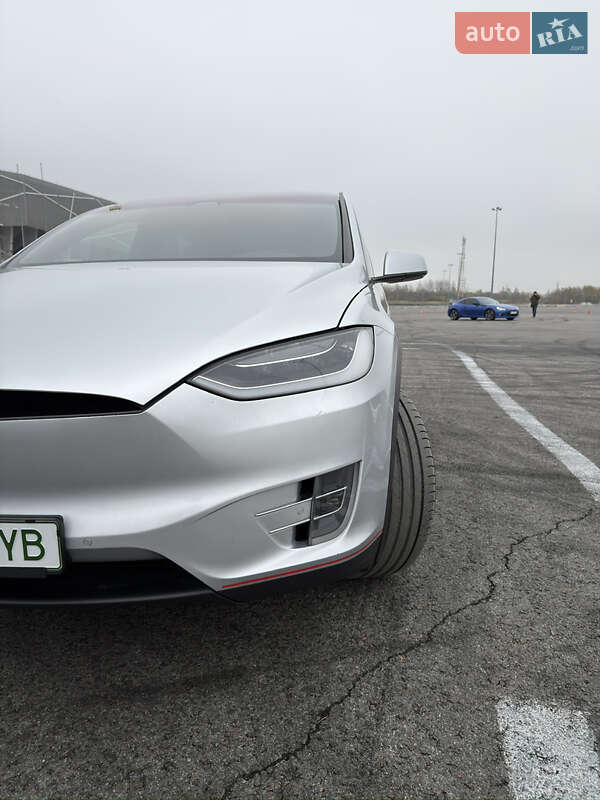 Внедорожник / Кроссовер Tesla Model X 2017 в Львове фото 15 Внедорожник / Кроссовер Tesla Model X 2017 в Львове