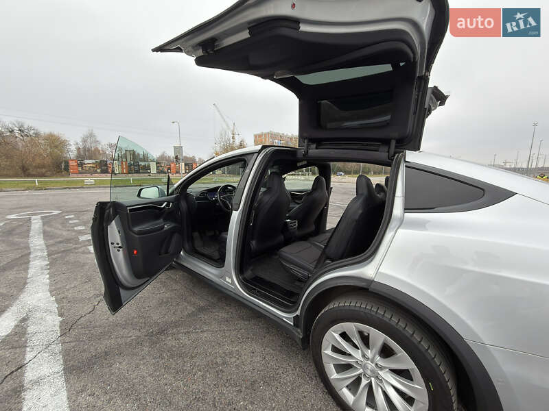 Внедорожник / Кроссовер Tesla Model X 2017 в Львове фото 49 Внедорожник / Кроссовер Tesla Model X 2017 в Львове