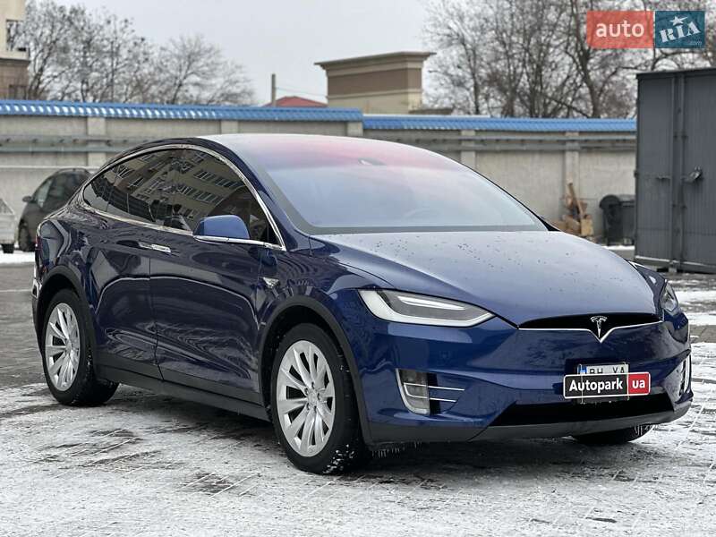 Внедорожник / Кроссовер Tesla Model X 2016 в Одессе фото 3 Внедорожник / Кроссовер Tesla Model X 2016 в Одессе