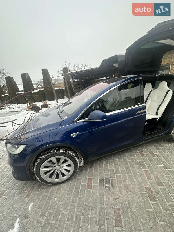 Внедорожник / Кроссовер Tesla Model X 2016 в Днепре