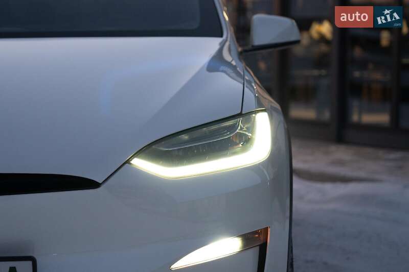 Внедорожник / Кроссовер Tesla Model X 2023 в Черновцах