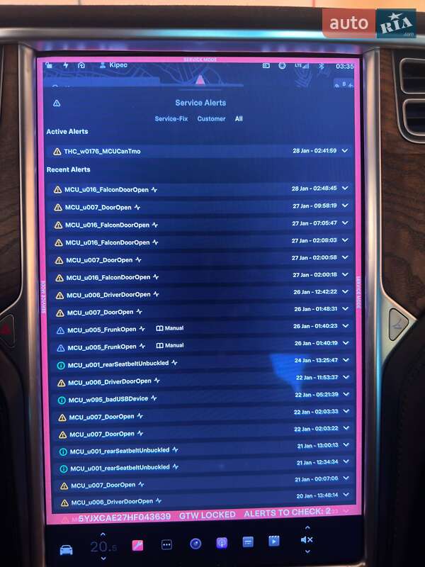 Позашляховик / Кросовер Tesla Model X 2017 в Львові