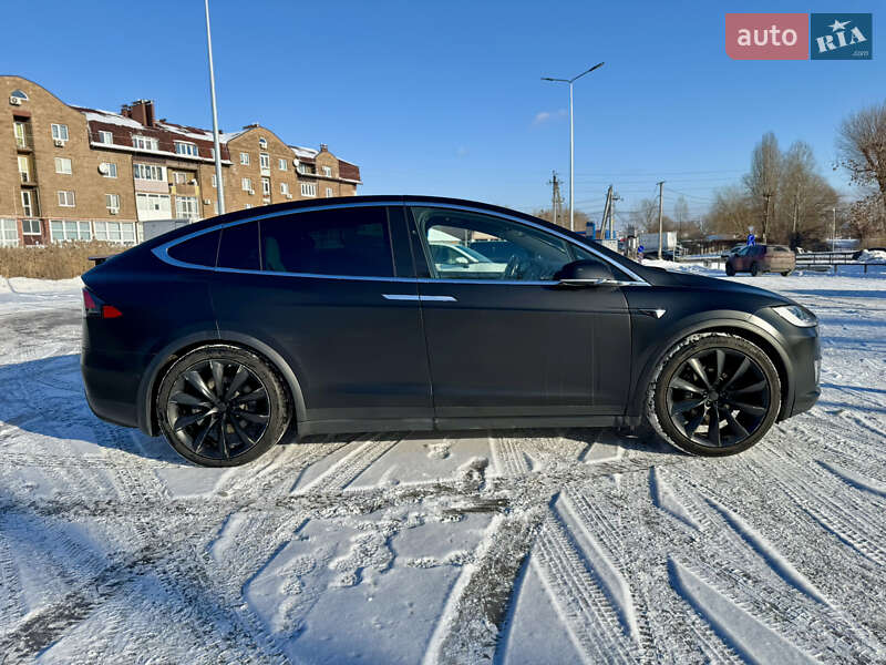 Позашляховик / Кросовер Tesla Model X 2019 в Києві