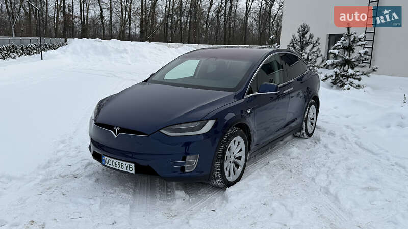 Внедорожник / Кроссовер Tesla Model X 2017 в Луцке