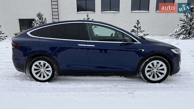 Внедорожник / Кроссовер Tesla Model X 2017 в Луцке