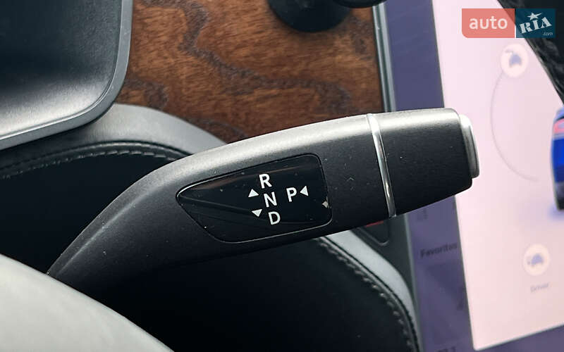 Внедорожник / Кроссовер Tesla Model X 2019 в Львове