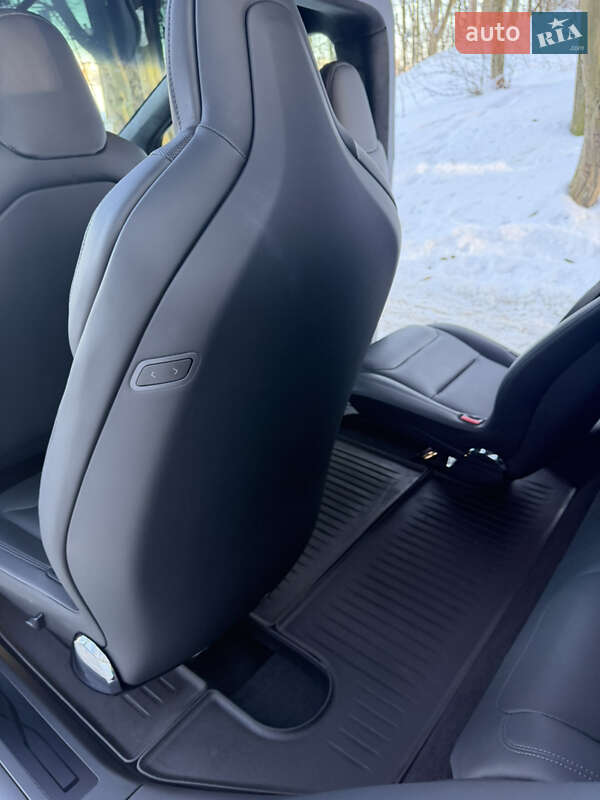 Позашляховик / Кросовер Tesla Model X 2022 в Тернополі