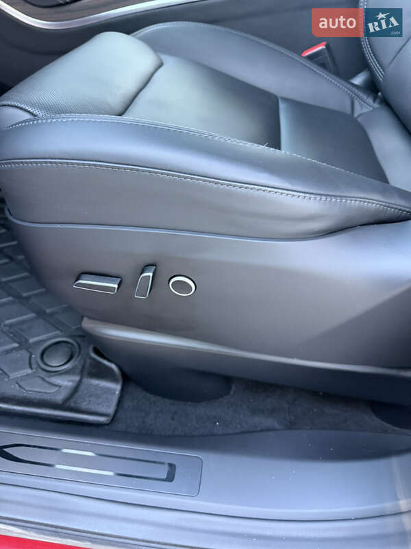 Позашляховик / Кросовер Tesla Model X 2022 в Тернополі