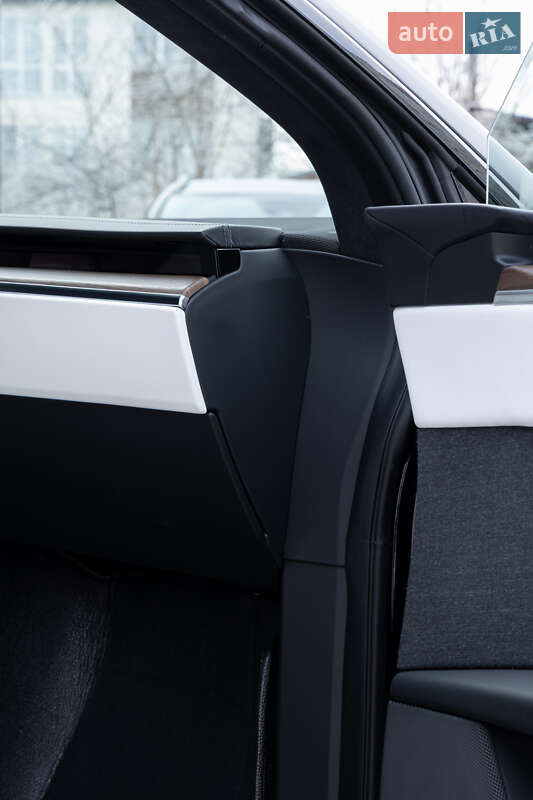 Внедорожник / Кроссовер Tesla Model X 2022 в Харькове