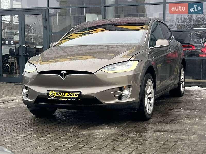 Позашляховик / Кросовер Tesla Model X 2016 в Івано-Франківську фото 2 Позашляховик / Кросовер Tesla Model X 2016 в Івано-Франківську