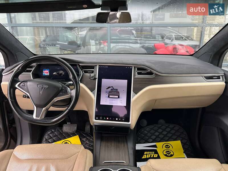 Позашляховик / Кросовер Tesla Model X 2016 в Івано-Франківську фото 11 Позашляховик / Кросовер Tesla Model X 2016 в Івано-Франківську