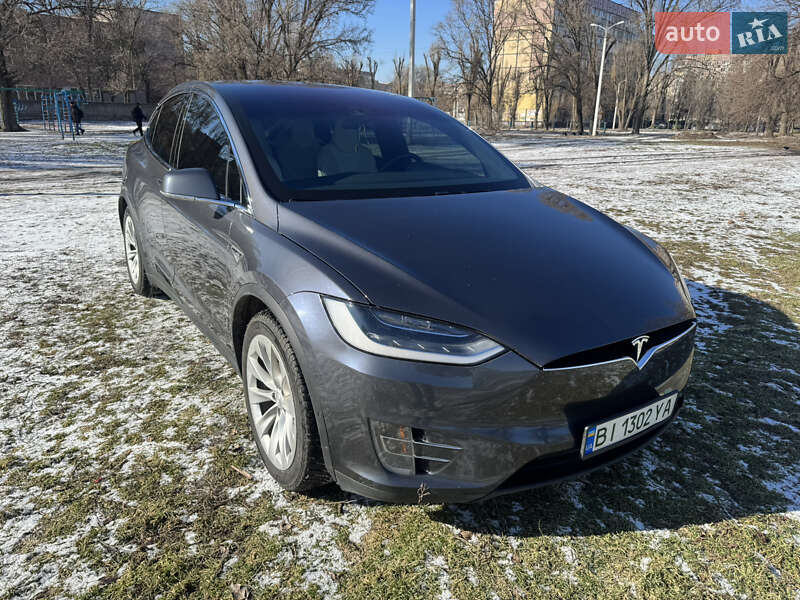 Внедорожник / Кроссовер Tesla Model X 2016 в Днепре