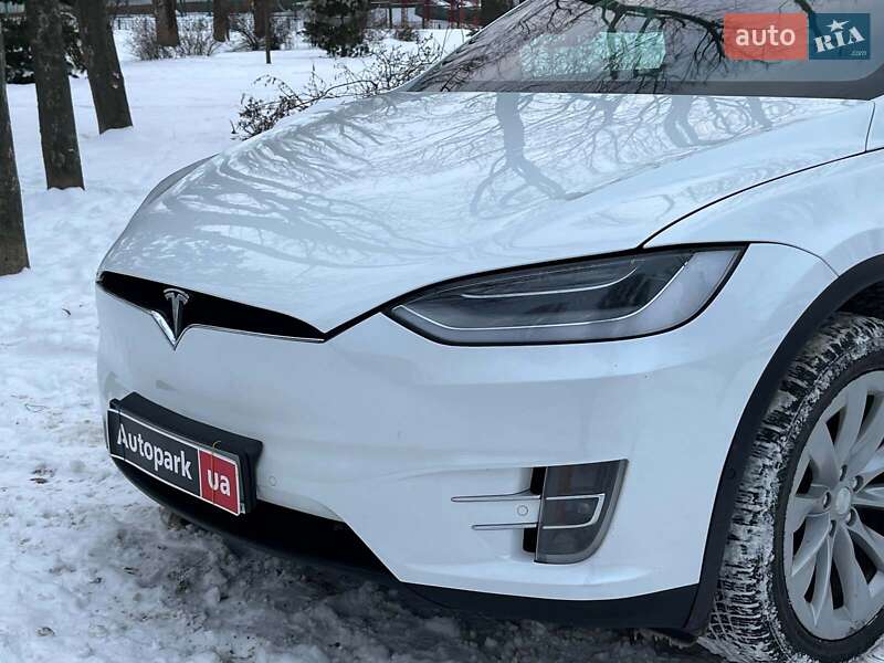 Позашляховик / Кросовер Tesla Model X 2019 в Києві