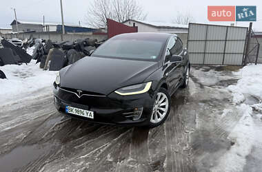 Внедорожник / Кроссовер Tesla Model X 2020 в Ровно