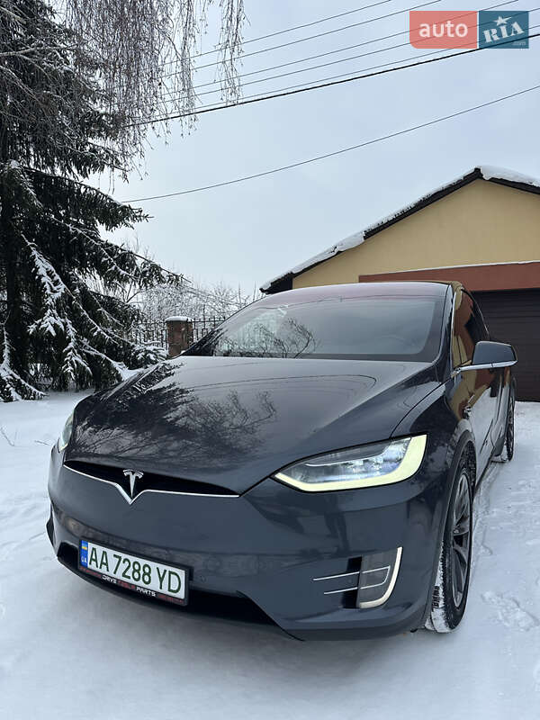 Позашляховик / Кросовер Tesla Model X 2018 в Києві