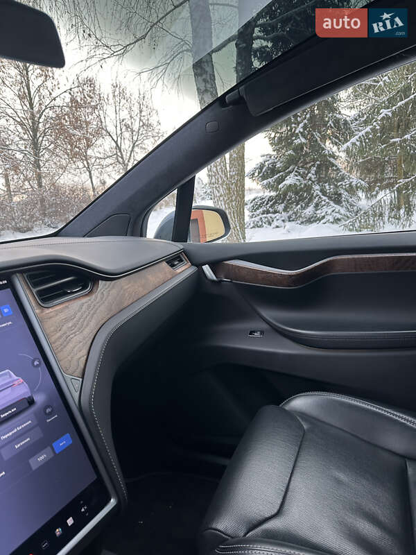 Позашляховик / Кросовер Tesla Model X 2018 в Києві