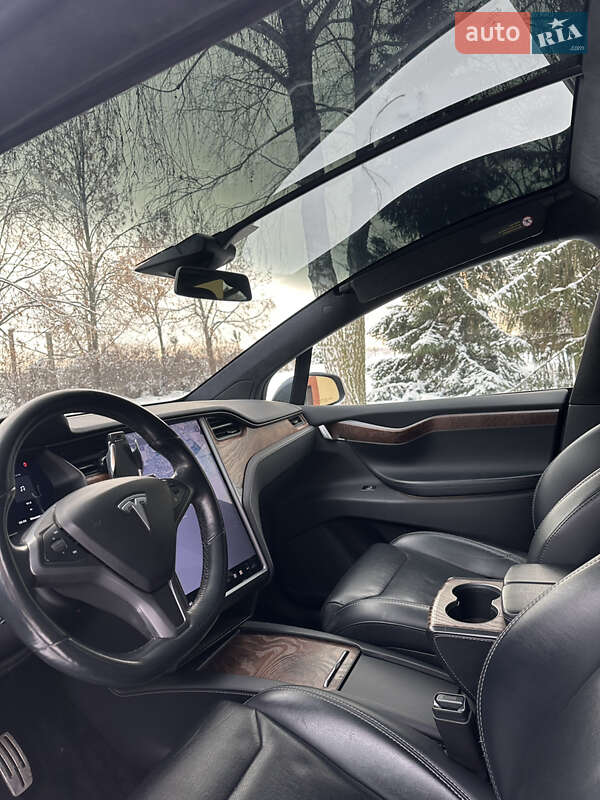 Позашляховик / Кросовер Tesla Model X 2018 в Києві