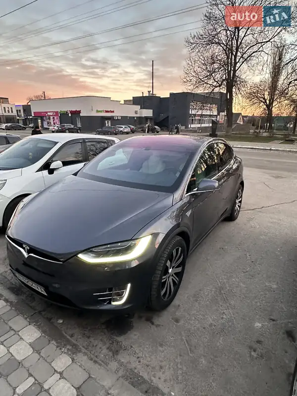 Tesla Model X