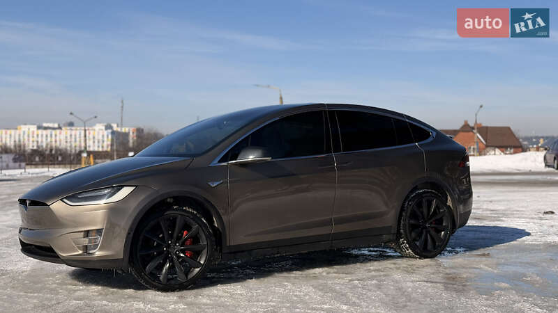 Позашляховик / Кросовер Tesla Model X 2016 в Харкові