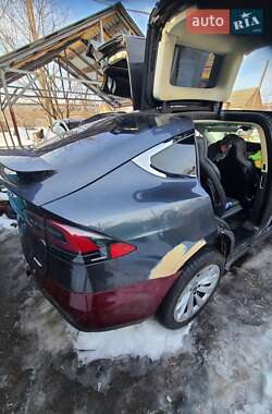 Внедорожник / Кроссовер Tesla Model X 2016 в Черкассах