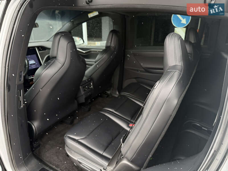 Внедорожник / Кроссовер Tesla Model X 2018 в Киеве