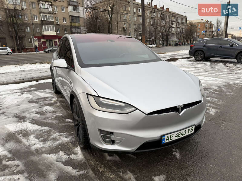 Внедорожник / Кроссовер Tesla Model X 2016 в Днепре