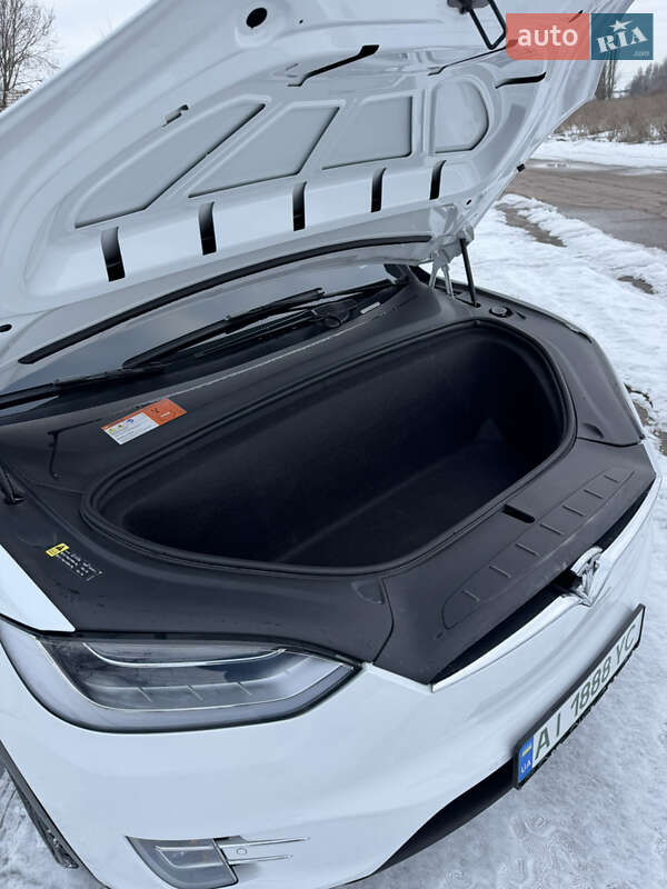 Внедорожник / Кроссовер Tesla Model X 2018 в Киеве