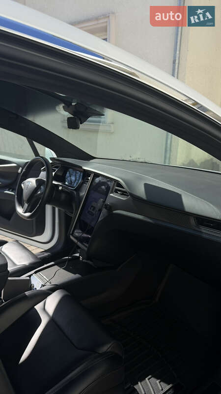 Позашляховик / Кросовер Tesla Model X 2020 в Одесі фото 16 Позашляховик / Кросовер Tesla Model X 2020 в Одесі