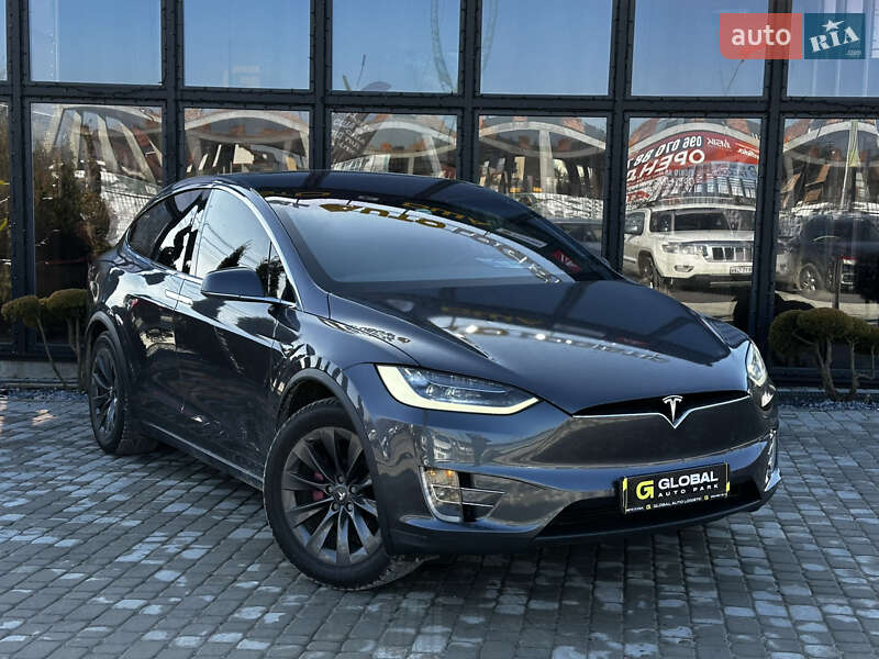 Tesla Model X 2018
