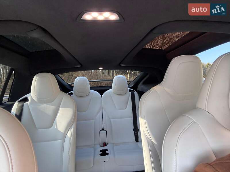 Позашляховик / Кросовер Tesla Model X 2020 в Львові