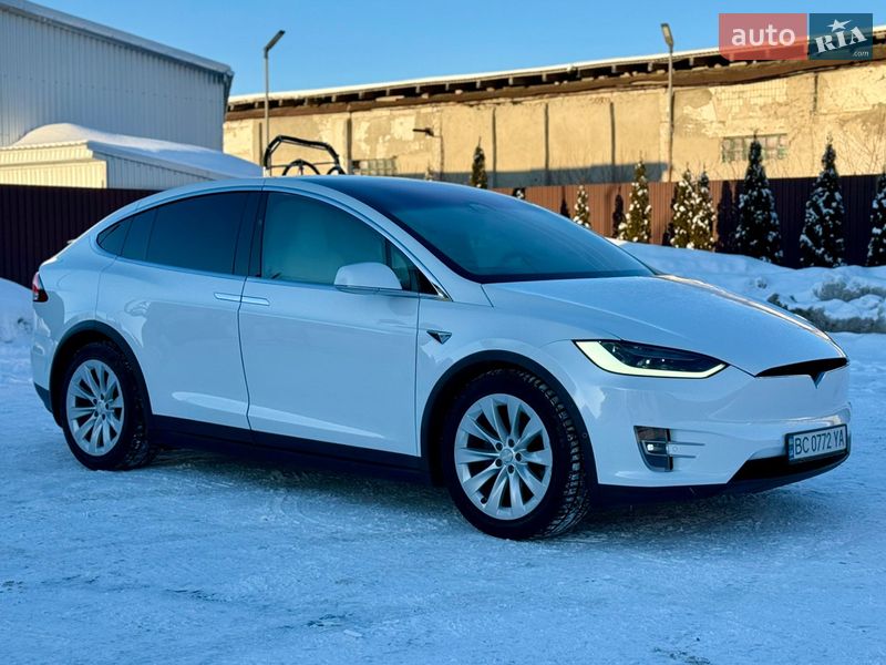 Внедорожник / Кроссовер Tesla Model X 2017 в Тернополе
