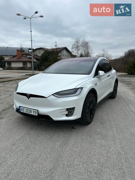 Внедорожник / Кроссовер Tesla Model X 2018 в Днепре