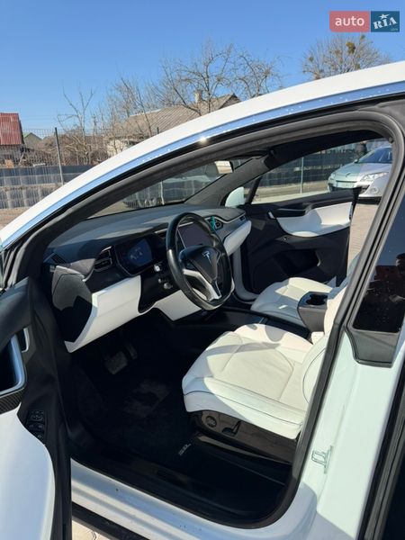 Внедорожник / Кроссовер Tesla Model X 2016 в Львове
