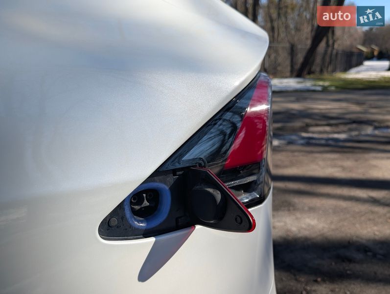 Позашляховик / Кросовер Tesla Model X 2017 в Києві