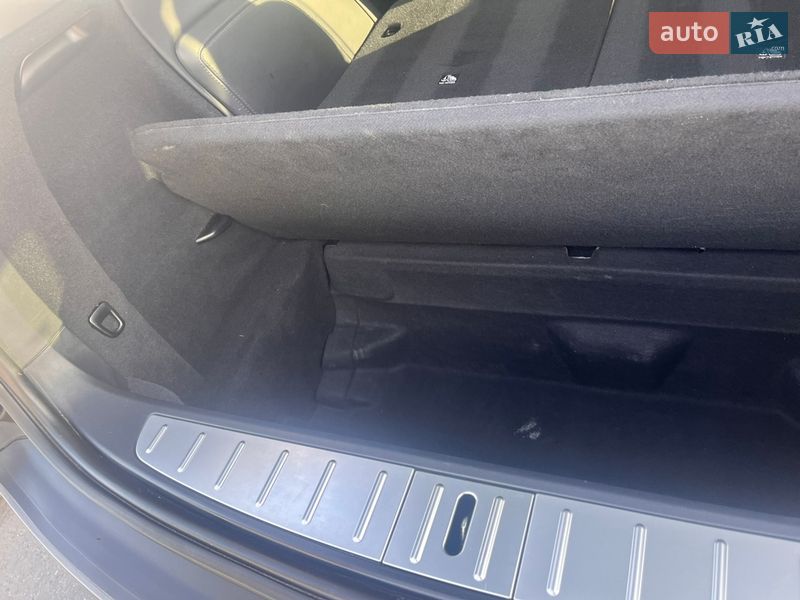 Позашляховик / Кросовер Tesla Model X 2016 в Бродах