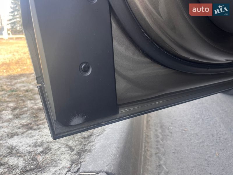 Позашляховик / Кросовер Tesla Model X 2016 в Бродах