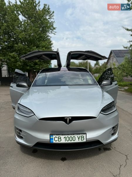 Внедорожник / Кроссовер Tesla Model X 2016 в Чернигове