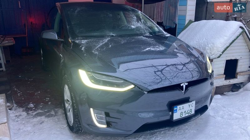Внедорожник / Кроссовер Tesla Model X 2016 в Белой Церкви