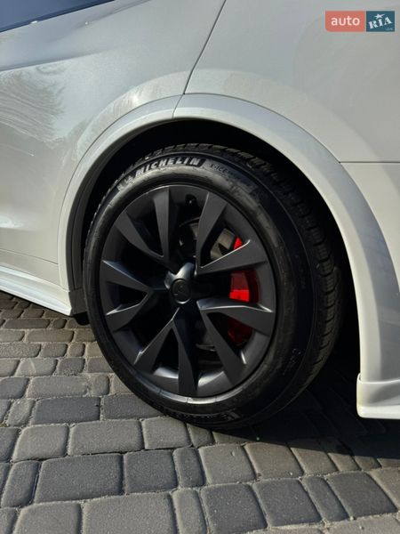 Внедорожник / Кроссовер Tesla Model X 2023 в Запорожье