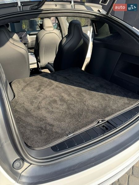 Внедорожник / Кроссовер Tesla Model X 2023 в Запорожье