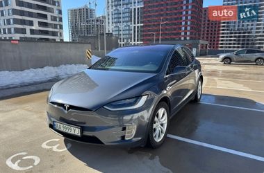 Позашляховик / Кросовер Tesla Model X 2017 в Києві