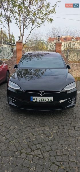 Внедорожник / Кроссовер Tesla Model X 2018 в Боярке