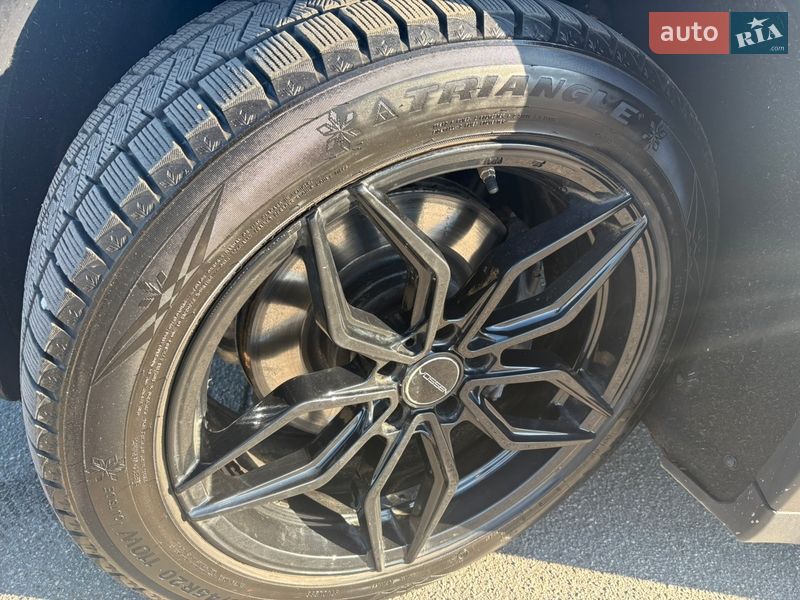 Позашляховик / Кросовер Tesla Model X 2017 в Дніпрі