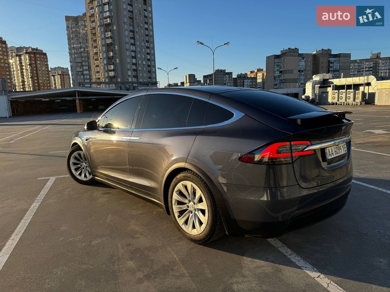 Позашляховик / Кросовер Tesla Model X 2020 в Києві