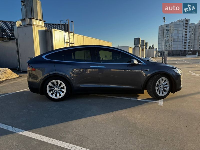 Позашляховик / Кросовер Tesla Model X 2020 в Києві